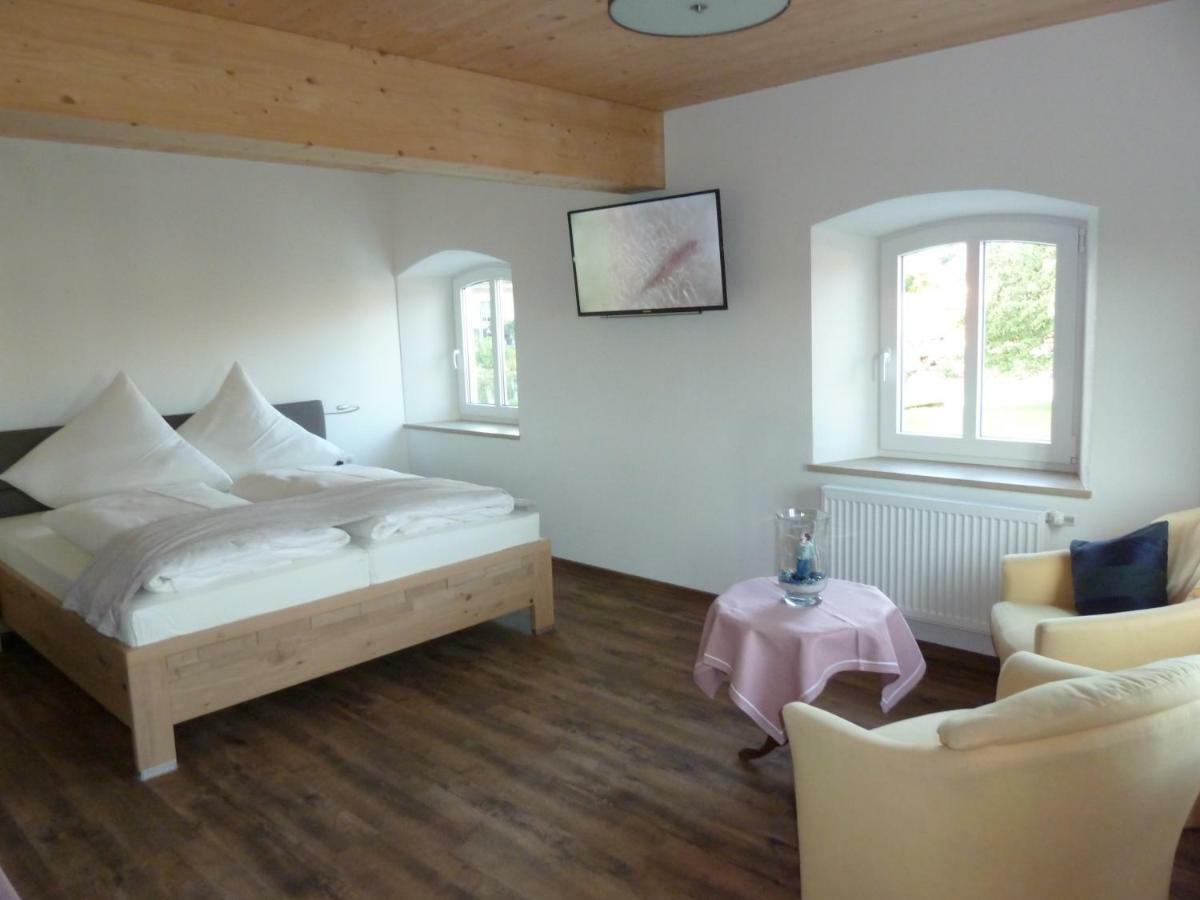 Ferienwohnung Zum Dorfwirt Riedenburg Esterno foto
